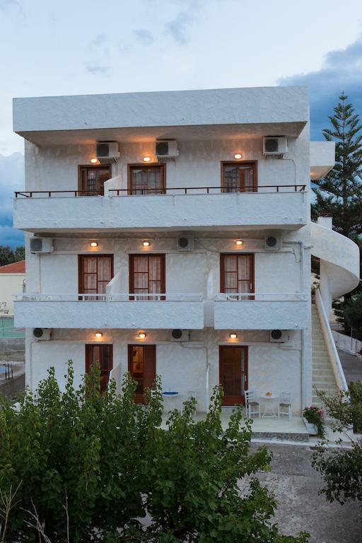 Filoxenia Apartments 2 Palaiochora Exterior photo